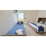 Holiday home Le Onde Torre Ovo